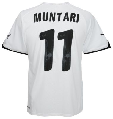 Ghana home shirt 2009 - 2011 "Muntari 11" printed