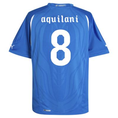 Replica Italy home shirt 2010 - 2011 - "Aquilani 8" printed
