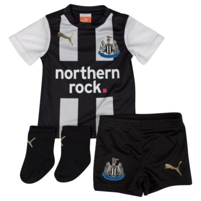 Newcastle United Home Baby Kit 2011/12 - Baby