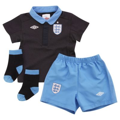 England Away Infant Kit 2011/12