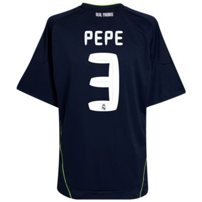 Real-Madrid-away-shirt-2010-11-Pepe-3